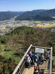 国見の森山頂展望台